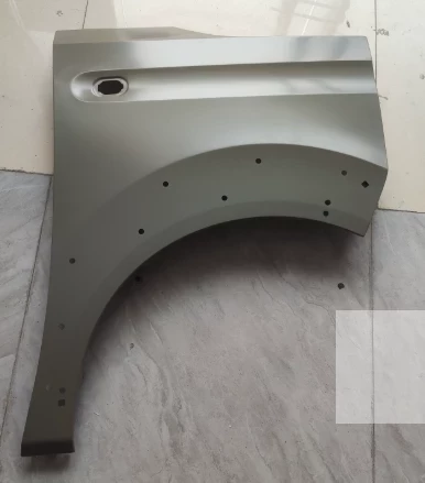 Right-side fender